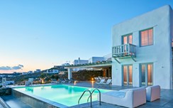 Houlakia Beach Villa